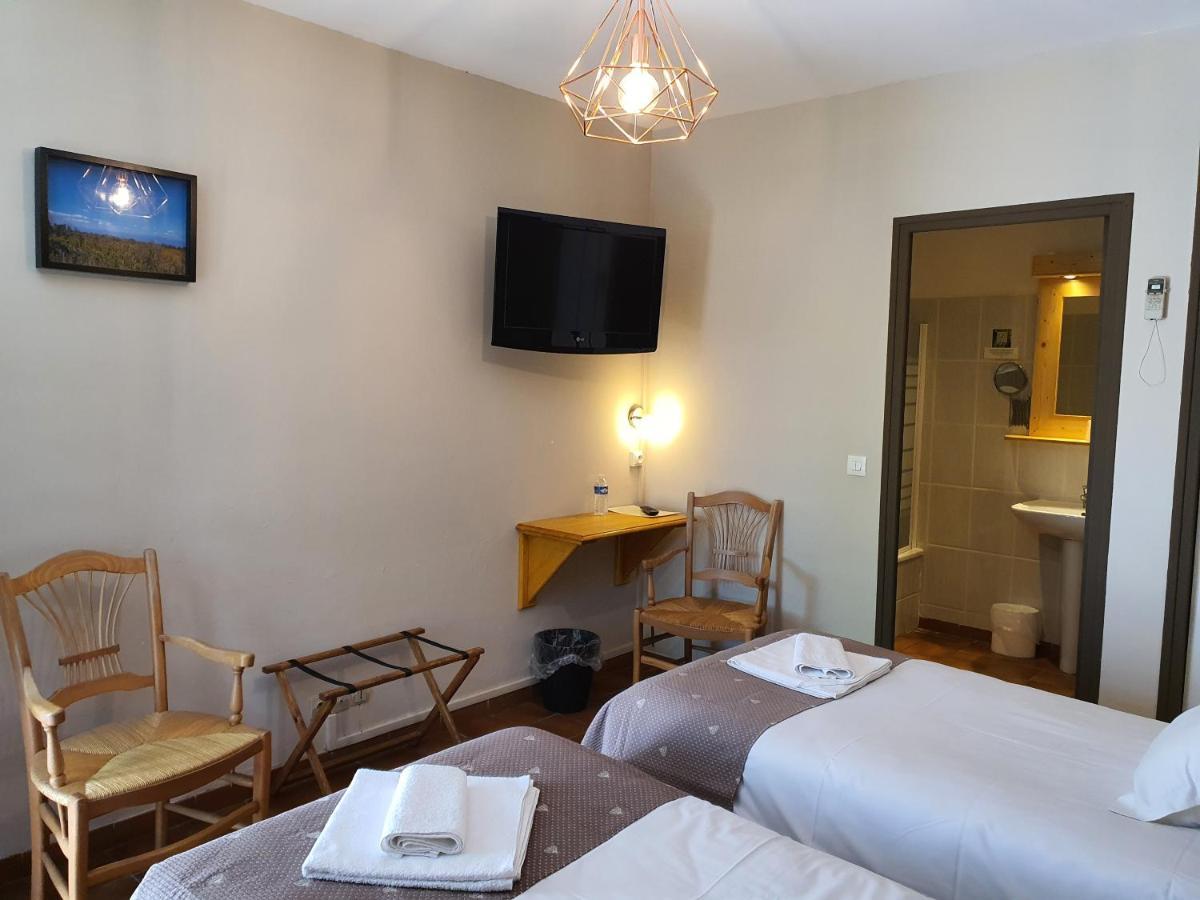 Logis Hotel Restaurant L'Escarbille Saint-Martin-dʼArdèche 外观 照片